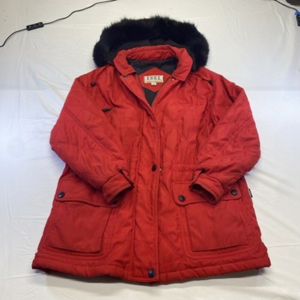 Vintage IZZI Outerwear Red Quilted Hooded Winter Parka Jacket with Fur Trim SZ M
